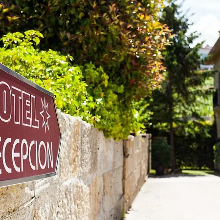 Arce Hotel *