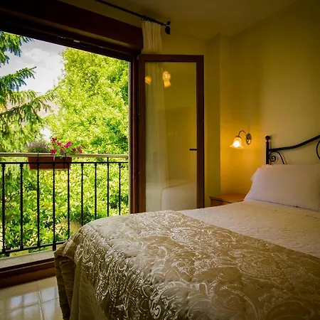 Hotel Arce *