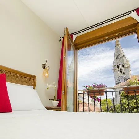 Otel Arce *