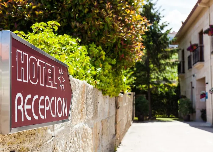 Arce Hotel *